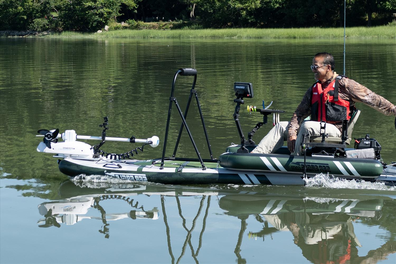 Sea Eagle FishSUP 1210 12'10" Inflatable Fishing Paddleboard Swivel Seat Fishing Rig Package (New)
