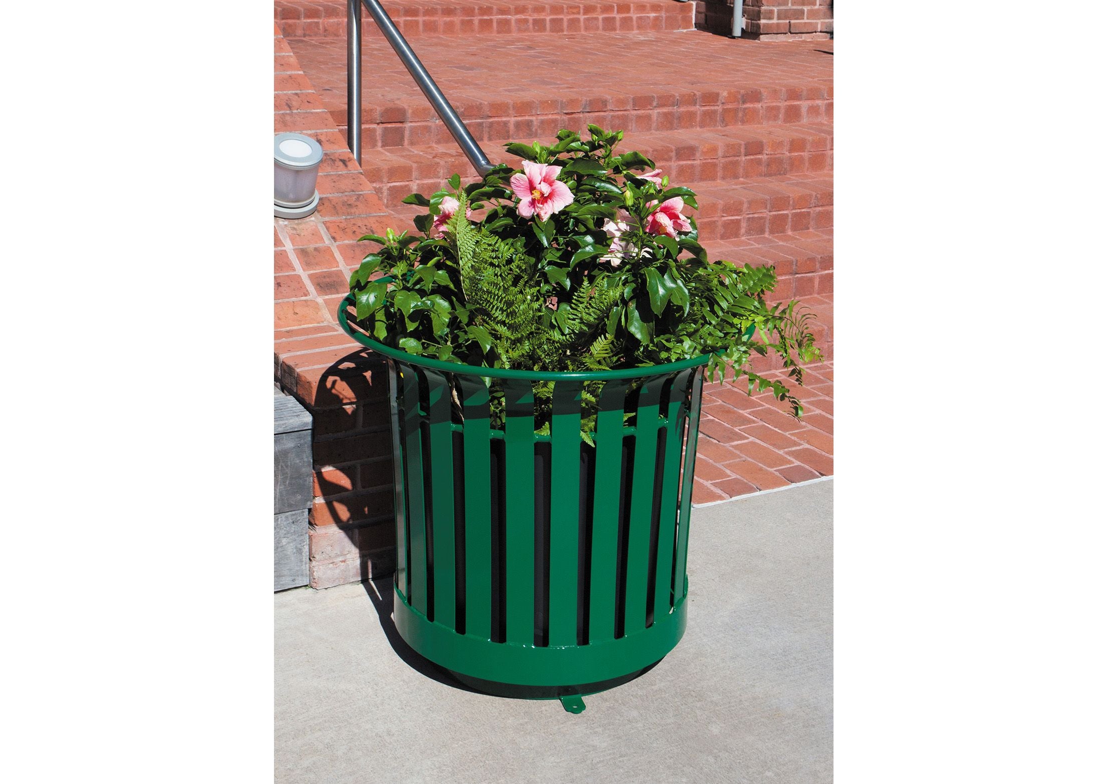 UltraSite 24" Round X 18" High Lexington Planter